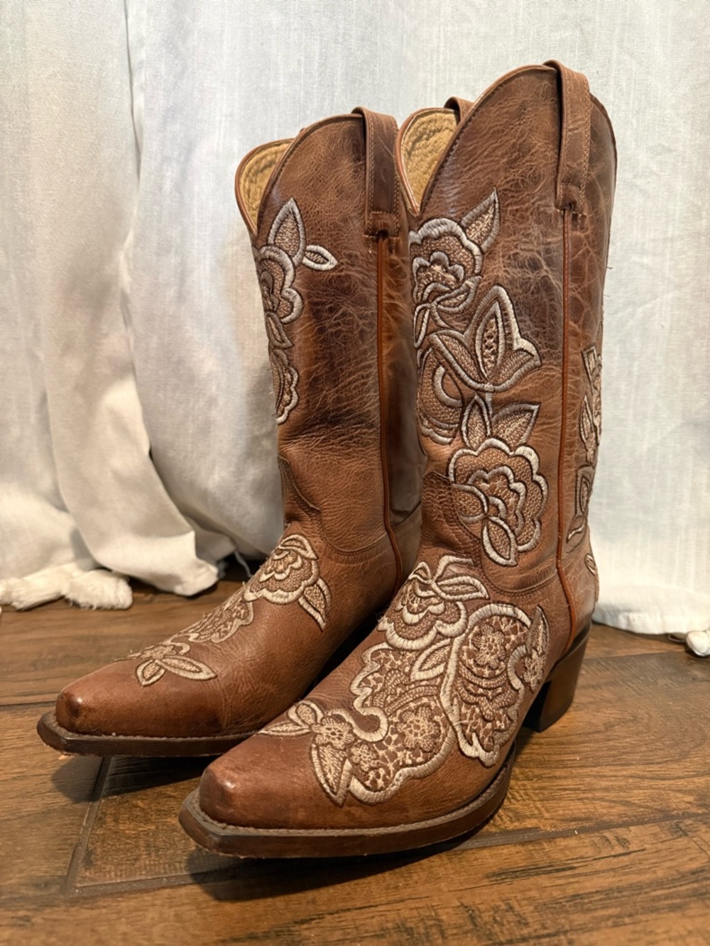 Shyanne Brown Leather Embroidered Western Heeled Boots
